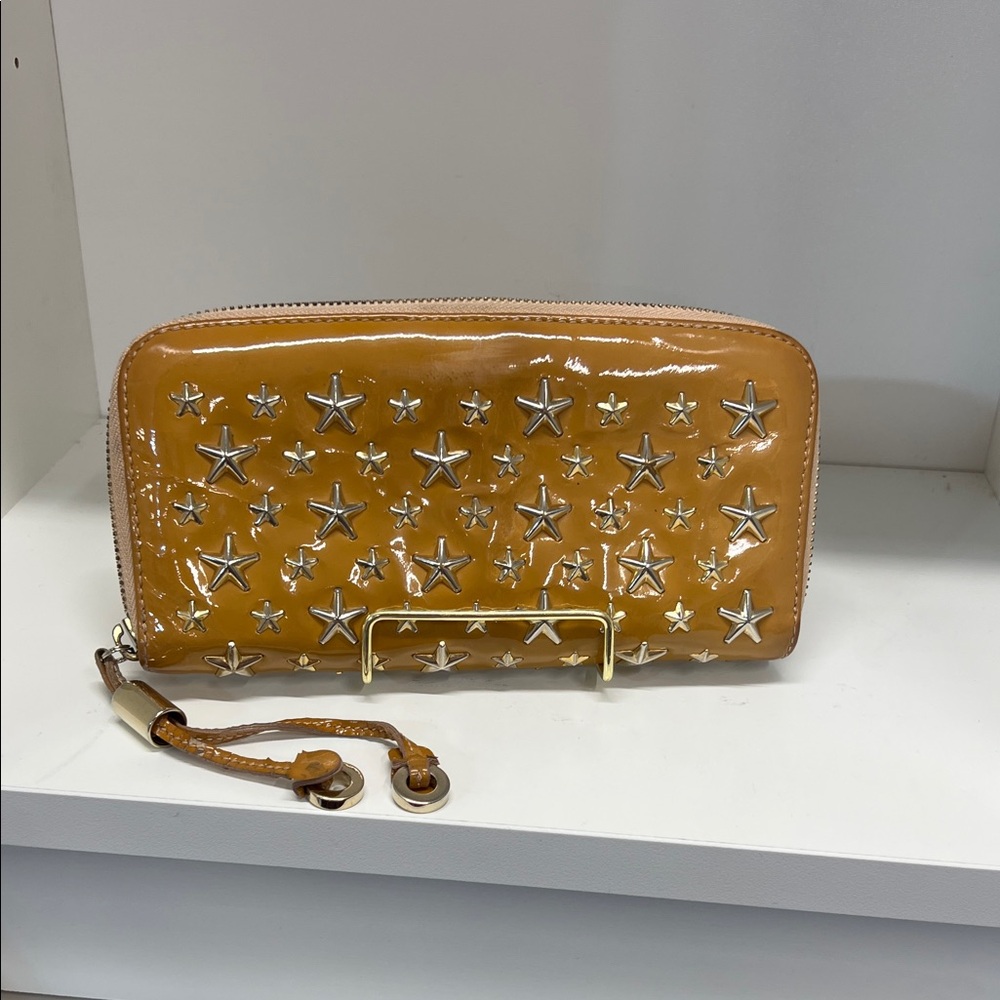 🔥🔥 Jimmy Choo Star-Studded Tan/pink interior Wallet